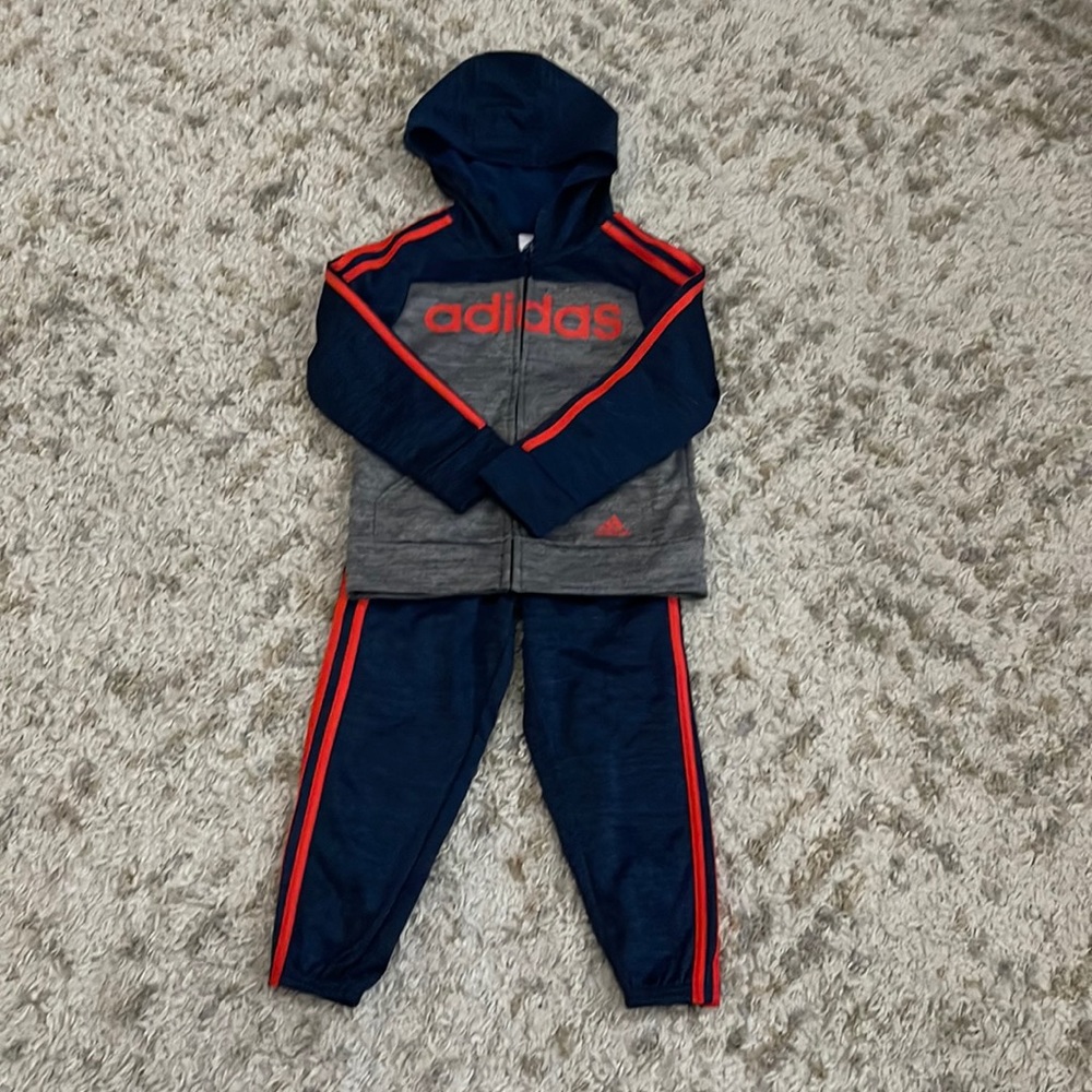 Boys Adidas tracksuit size 5